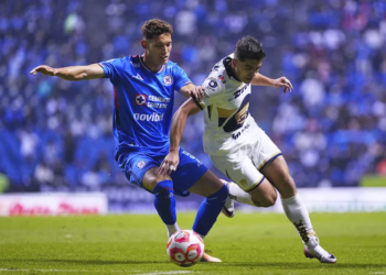 ¡Pumas revienta la cancha ante el Cruz Azul!