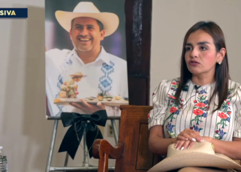 “Prefería morir haciendo el bien”: Viuda de Carlos Manzo acusa traición política y sugiere posible crimen de Estado