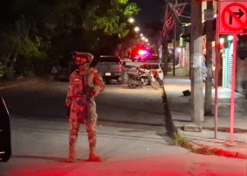 Operativos simultáneos dejan dos detenidos y aseguramiento de armas y estupefacientes