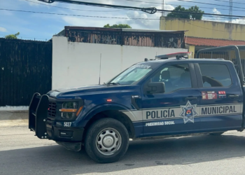 Reportan violento robo en taller de hojalatería en la supermanzana 227