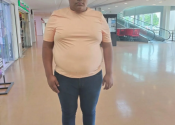 Urgente: Joven de 15 años varado en Playa del Carmen tras perder contacto con su familia