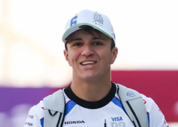 Red Bull anuncia a su nuevo piloto Isack Hadjar como nuevo compañero de Max Verstappen para 2026