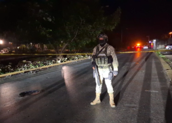 Reportan vehículo abandonado y hallan restos humanos al interior 3 Reportan vehículo abandonado y hallan restos humanos al interior