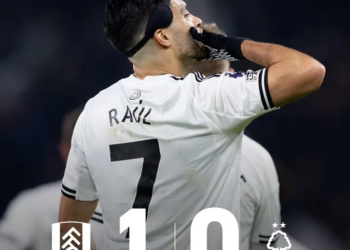 Raúl Jiménez le da oxígeno al Fulham con triunfo ante Nottingham Forest