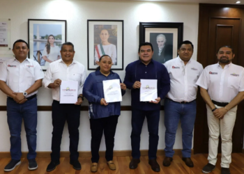 Gobierno de Quintana Roo recibe traducción al maya de leyes estatales