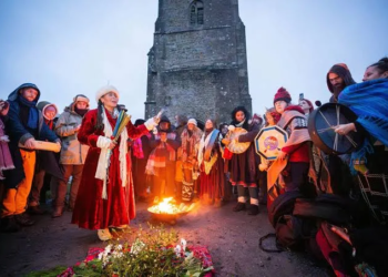 Llega el Solsticio de Invierno; mas de 8 mil personas lo celebraron en Stonehenge