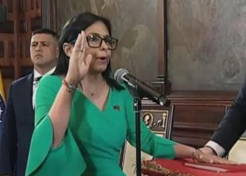 Delcy Rodríguez asume como presidenta encargada de Venezuela tras captura de Maduro