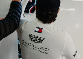 El doble regreso de 'Checo': piloto oficial de Cadillac en la nueva era de la Fórmula 1 4 El doble regreso de ‘Checo’: piloto oficial de Cadillac en la nueva era de la Fórmula 1