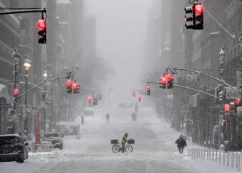 Tormenta invernal en Nueva York eleva a 13 la cifra de muertes; al menos seis víctimas eran personas sin hogar