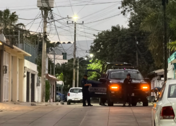 Policía Municipal activa protocolo por enfrentamiento con un civil armado en la Sm 20