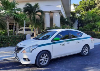 Taxistas esperan “luz verde” de Imoveqroo para poner en marcha sus taxímetros Cancún