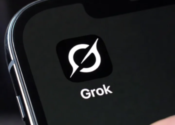 Revelan que Elon Musk impulsó contenido explícito en IA de Grok