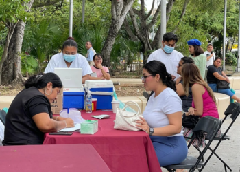 Quintana Roo intensifica vacunación contra sarampión; van 103 mil dosis aplicadas
