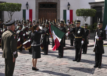 Sheinbaum reivindica la "Conquista Social" de la Constitución: "México No se Doblega ni se Vende" 6 Sheinbaum reivindica la “Conquista Social” de la Constitución: “México No se Doblega ni se Vende”