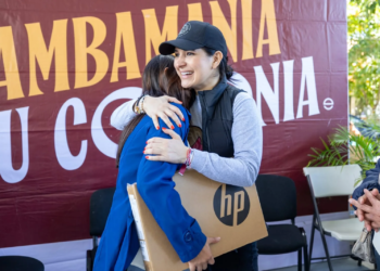 Estefanía Mercado lleva “Chambamanía” al fraccionamiento Galaxia del Carmen I