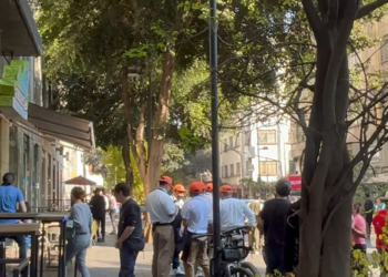 Sismo de 5.7 activa alerta sísmica en CDMX; autoridades descartan daños