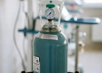 CNA pone multa millonaria a Praxair e Infra por monopolio en oxígeno medicinal durante la pandemia