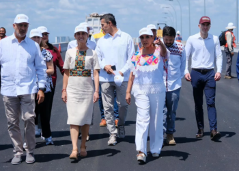Supervisan Claudia Sheinbaum y Mara Lezama avances finales del puente Nichupté en Cancún