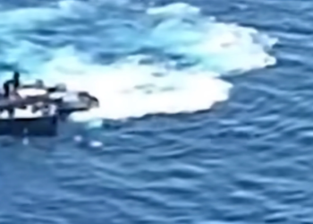 Golpe al narcotráfico en altamar: Marina asegura 650 kg de cocaína en costas de Michoacán