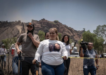 ¡Es mi hijo! Ceci Flores afirma que restos óseos son de su hijo Marco Antonio 6 ¡Es mi hijo! Ceci Flores afirma que restos óseos son de su hijo Marco Antonio