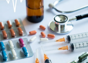 Gobierno de México lanza Servicio Universal de Salud con credencialización en abril; operará a partir de 2027