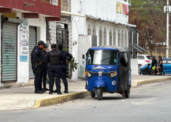 Ejecutan a balazos a mototaxista de IslaCun en la supermanzana 227