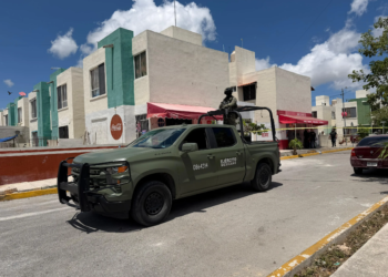 Ataque a balazos activa protocolos de seguridad en Cancún; víctima logra escapar ilesa