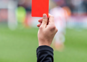 FIFA endurece reglas para el Mundial 2026: tarjeta roja por taparse la boca y abandonar la cancha en protesta