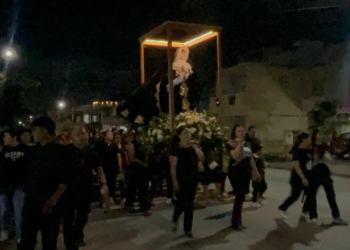 Cientos de fieles participaron en la Procesión del Silencio en Cancún 5 Cientos de fieles participaron en la Procesión del Silencio en Cancún