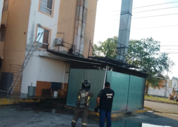 Incendio en pollería movilización al cuerpo de bomberos en Villas Otoch Paraíso 4 Incendio en pollería movilización al cuerpo de bomberos en Villas Otoch Paraíso