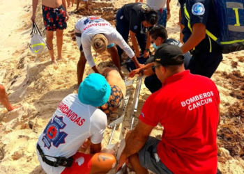 Joven arriesga su vida por salvar a un amigo y casi no la cuenta