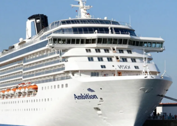Otra vez el mismo guion: crucero, lujo y un brote gastrointestinal de regalo