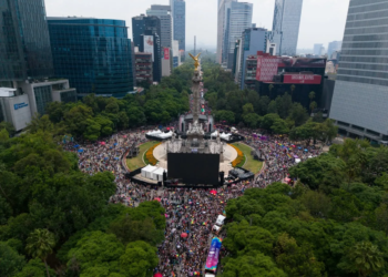 CDMX se llena de colores: miles participan en la Marcha del Orgullo LGBT+ 2026 en plena fiesta mundialista