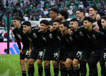 Cuando juega México, el país se detiene 2 Cuando juega México, el país se detiene