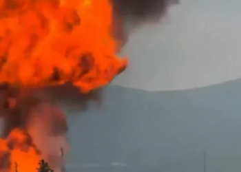 Explosión de pipas de gas en Puebla obliga a evacuar hospital y escuelas en Tepeaca