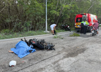 Mujer pierde la vida en accidente de motocicleta; camión involucrado huyó del lugar 6 Mujer pierde la vida en accidente de motocicleta; camión involucrado huyó del lugar