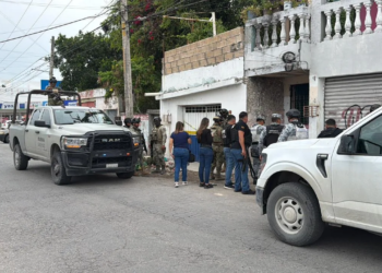 Catean presunto punto de venta de drogas en la Supermanzana 233 de #Cancún 4 Catean presunto punto de venta de drogas en la Supermanzana 233 de #Cancún