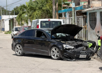 Logra escapar de un intento de privación en la SM 233 de #Cancún 1 privación