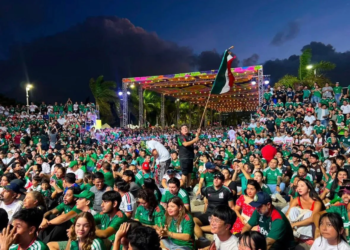 Locura por la Selección: Reportan Malecón Tajamar abrotado y restaurantes sin abasto por el México vs. Corea 2 Locura por la Selección: Reportan Malecón Tajamar abrotado y restaurantes sin abasto por el México vs. Corea