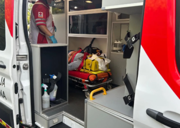 Una mujer grave tras accidente entre motocicleta y autobús de la ruta de zona hotelera 5 Una mujer grave tras accidente entre motocicleta y autobús de la ruta de zona hotelera