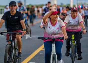 Más de 6 mil personas estrenan “PuenteyAndo” en el Puente Nichupté