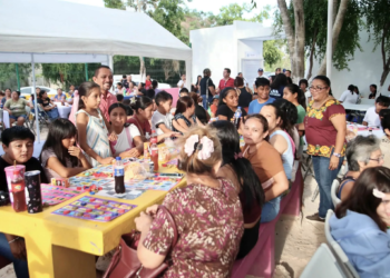 Recuperan los parques para unir a las familias en Isla Mujeres 1 Recuperan los parques para unir a las familias en Isla Mujeres