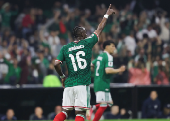 México lucha hasta el final ante Inglaterra 1 México lucha hasta el final ante Inglaterra