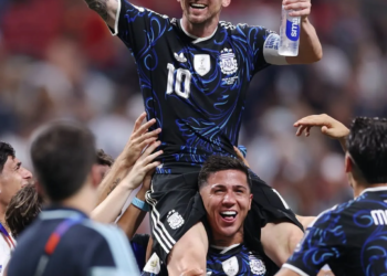 Messi lidera otra remontada épica y Argentina elimina a Inglaterra 11 Messi lidera otra remontada épica y Argentina elimina a Inglaterra