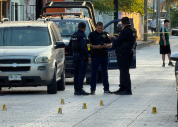 Atacan y asesinan a hombre frente a su vivienda en la Supermanzana 64 de #Cancún 7 Atacan y asesinan a hombre frente a su vivienda