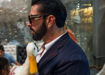 Poncho y el Pato Merlín se encuentran tras la polémica 1 Poncho y el Pato Merlín se encuentran tras la polémica