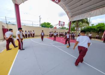 Después de 34 años, estudiantes de la Técnica 18 ya tienen domo en Cancún 1 Después de 34 años, estudiantes de la Técnica 18 ya tienen domo en Cancún