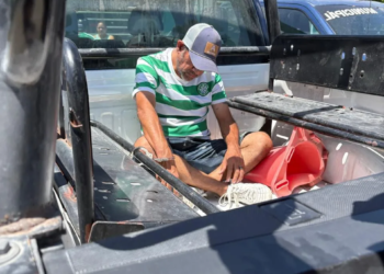 Intentó salir con dos bocinas de una casa de empeño; Policía Cancún lo detuvo