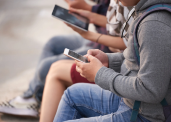 ¿Adiós al celular en las aulas? 18 estados ya lo prohíben y la SEP alista consulta nacional 3 ¿Adiós al celular en las aulas? 18 estados ya lo prohíben y la SEP alista consulta nacional
