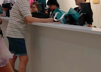 Influencer pide descuento en tienda de ropa: “Hay para estudiantes, no para creadores” 1 Influencer pide descuento en tienda de ropa: “Hay para estudiantes, no para creadores”
